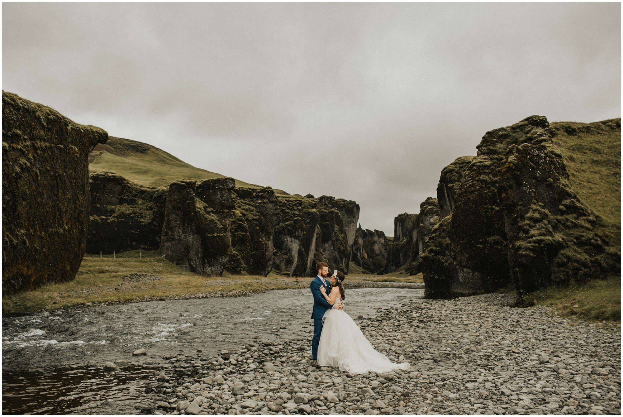 southern iceland elopement Fjaðrárgljúfur canyon wedding photos